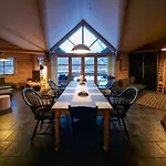 度假居 Round Timber House In Forest Near Mariager