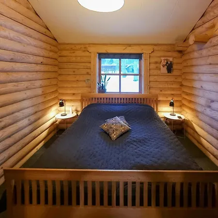 度假居 Round Timber House In Forest Near Mariager Hadsund