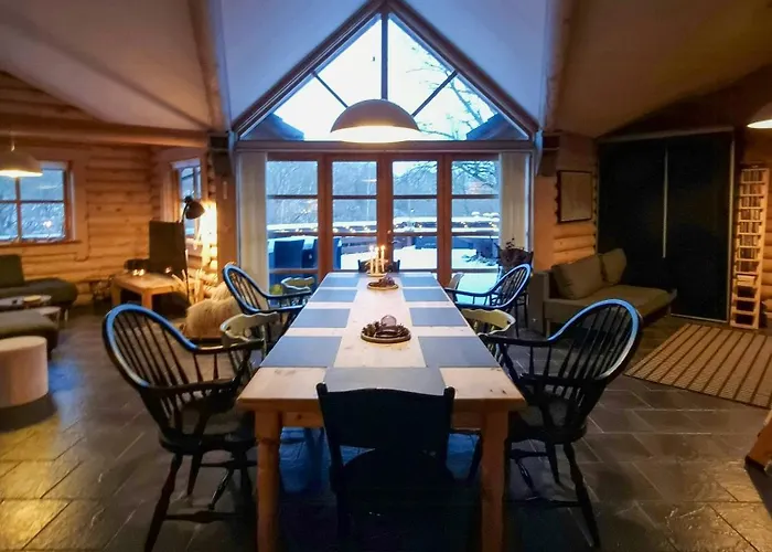 Casa de Férias Round Timber House In Forest Near Mariager